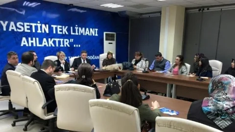 Ak Partili Şükriye Burak'a İlçelerden Yoğun İlgi