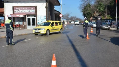 Trafik Ekiplerinden Ticari Taksilere Uygulama