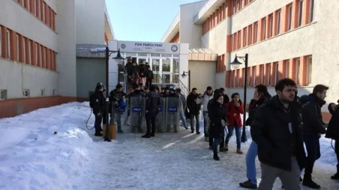Erzurum'da 'fırat Yılmaz Çakıroğlu' Gerginliği
