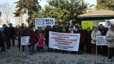Akçakoca'da Özgecan Eylemi