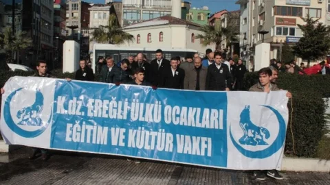 Ereğli Ülkü Ocakları İzmir'de Öldürülen Fırat Çakıroğlu İçin Eylem Yaptı