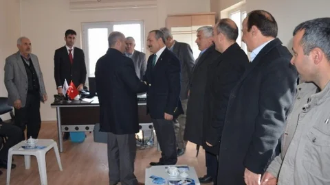 Edremit Ve Tuşba'da Karabıyık'a Sıcak Karşılama