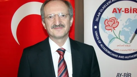 (Özel Haber) İslam Ülkeleri Akademisyen Ve Yazarlar Birliği Başkanı Prof. Dr. Yusuf Balcı