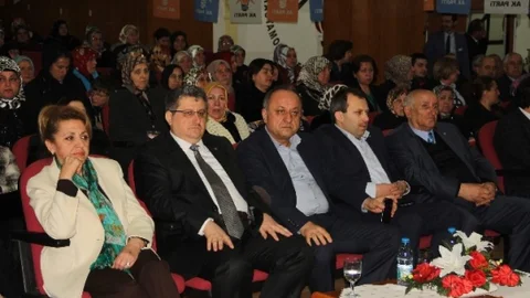 Kadın Kolları İl Başkanı Özbay Güven Tazeledi