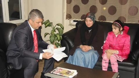 Op. Dr. Ovalıoğlu İremnur Yataz'ı Ziyaret Etti