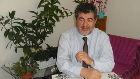 Emin Eğri'den Rektöre Eleştiri
