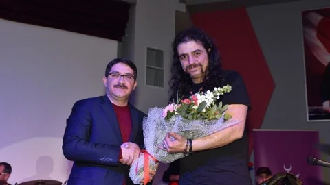 Barış Manço Şarkılarıyla Anıldı