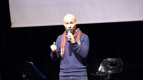 Ünlü Şair-Yazar Kahraman Tazeoğlu Rize'de Hayranlarıyla Buluştu