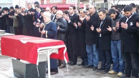 Beyşehir'de Çakıroğlu İçin Gıyabi Cenaze Namazı Kılındı