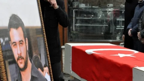 İzmir'de Öldürülen Ülkücü Genç İçin Gıyabi Cenaze Namazı Kılındı