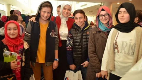 Köseoğlu'ndan Trabzon Kitap Günleri Ziyaret Etti