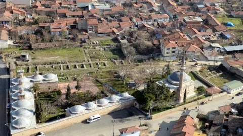 Yenişehir'de Tarihi Camiler Yenileniyor