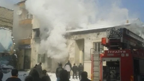 Develi'de Çıkan Yangında Ev Kullanılamaz Hale Geldi