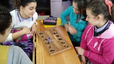 Öğrenciler Mangala İle Tanıştı