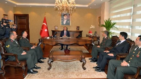 Özgecan'ın Katillerini Yakalayan Jandarma Personeline Takdirname