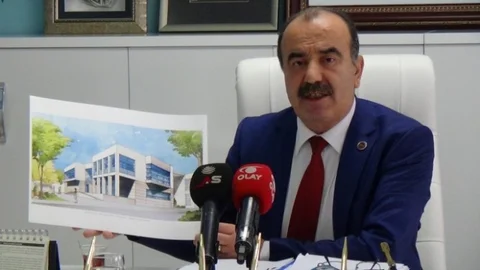 Eski Tekel Binasının Tahsisinin İptaline Türkyılmaz'dan Tepki