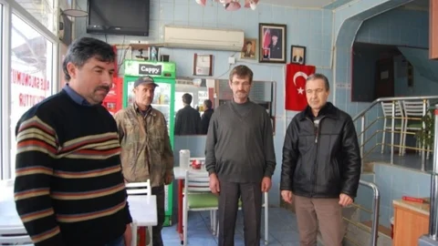 Özgecan İçin Duran Adam Eylemi