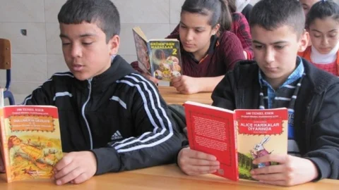 Yerköy'de “Kitap Okuyorum Harçlığımı Çıkarıyorum” Kampanyası