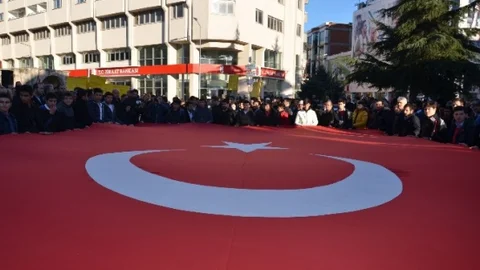 Bafralı Ülkücüler Çakıroğlu'nun Öldürülmesini Protesto Etti