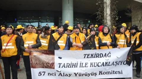 57. Alay Komitesi 100 Yıl Önce Çanakkale'ye Yola Çıktığı Tekirdağ'da Yürüdü