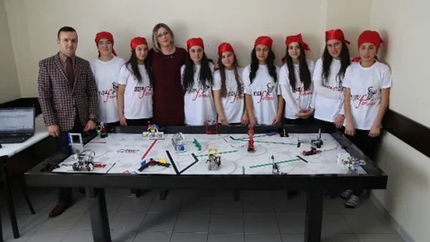 Zübeyde Hanım Kız Meslek Lisesi Bilim Kahramanları Turnuvasında Yozgat'ı Temsil Edecek