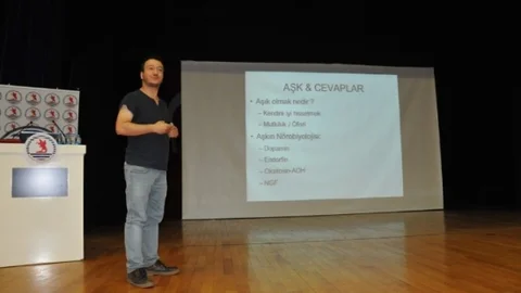 'aşkın Nörobiyolojisi' Masaya Yatırıldı