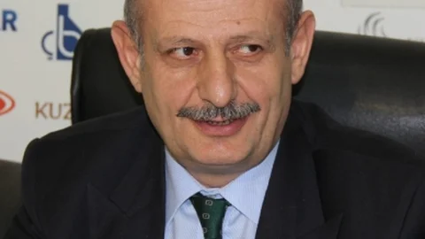 Eski Başkana Paralel Tuzak