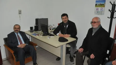 İsmail Ustaoğlu Açgd'yi Ziyaret Etti