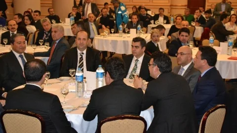 Vali Orhan Düzgün