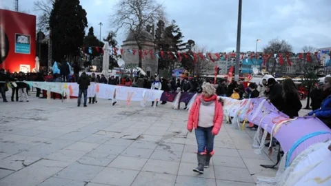 Ünlü Ressamdan 50 Metrelik Dev Resim