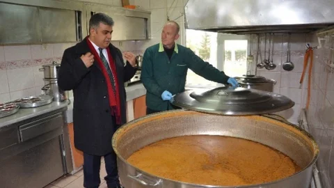 Başkan Özgüven Aş Ocağını Denetledi