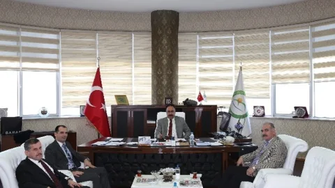 Caferov'dan Rektör Yılmaz'a Ziyaret