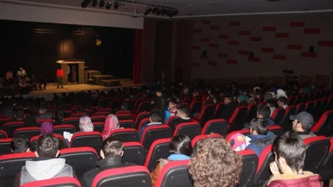 Ağrı'da İlk Kürtçe Tiyatro