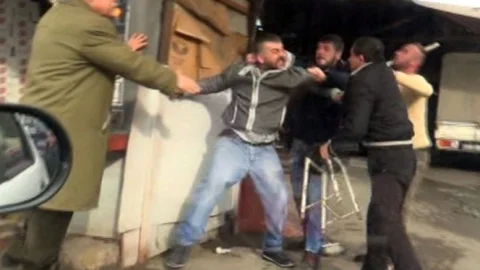 Sarhoşlar Tekme Tokat Kavga Etti