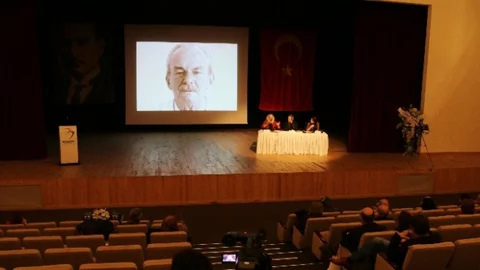 Melih Cevdet Anday Beylikdüzü'nde Anıldı