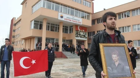 Sinop Üniversitesi'nde Ülkücülerden ‘Çakıroğlu' Tepkisi