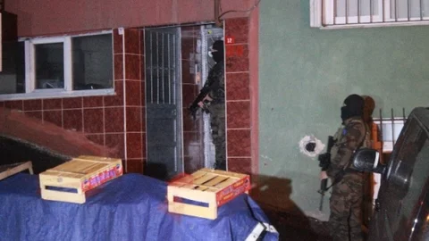 İstanbul Emniyeti'nden Şafak Operasyonu