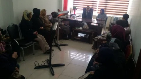 Aday Adayı Peker Esnaflarla Bir Araya Geldi