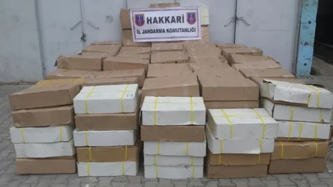 Hakkari'de 4 Bin 700 Kilo Kaçak Yağ Ele Geçirildi