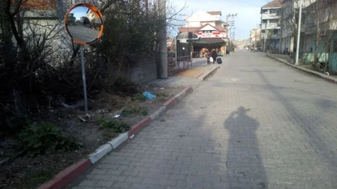 Saltukova'da Sürücüler İçin Ayna Yerleştirildi
