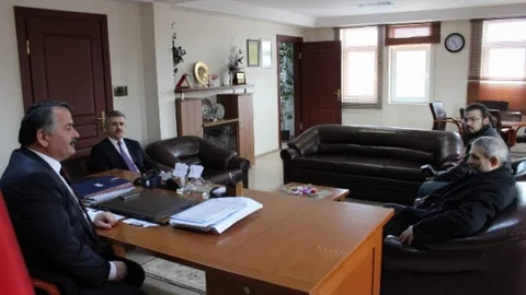 Milletvekili Aday Adaylarının Arifiye Belediyesi Ziyaretleri Sürüyor