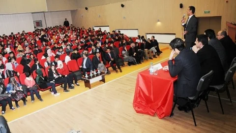 Batman'da Öğrencilere Kariyer Günleri İle Meslek Tanıtımı Yapıldı