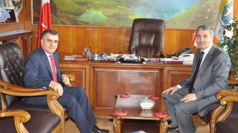 Aday Adayı Peker'den Tatvan'a Ziyaret