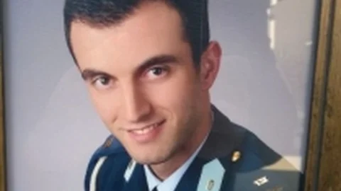 Şehit Üsteğmenin İstanbul'daki Baba Ocağına Ateş DÜştü