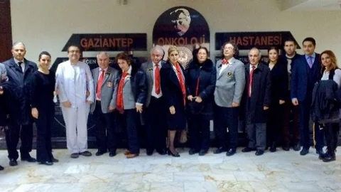 Çocukları Sevindirdiler