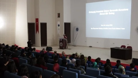 Batman Üniversitesi'nden Sanat Tarihi Konferansı