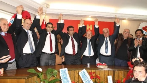 MHP'de Devir Teslim Töreni