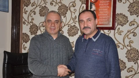 Yeni Başkan Gündoğdu'dan Eski Başkan Duran'a Teşekkür