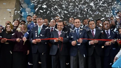 Cumhurbaşkanı Erdoğan Telekonferansla Antalya'da İki Yurt Açtı