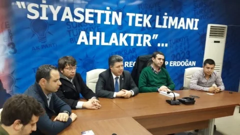 Özkan Ak Partili Gençlerle Biraraya Geldi